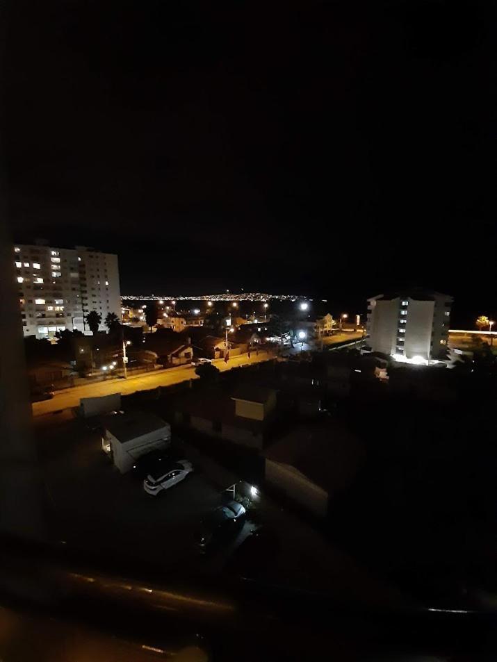Marina Peñuelas Amplio departamento a pasos de la playa La Serena Exterior foto
